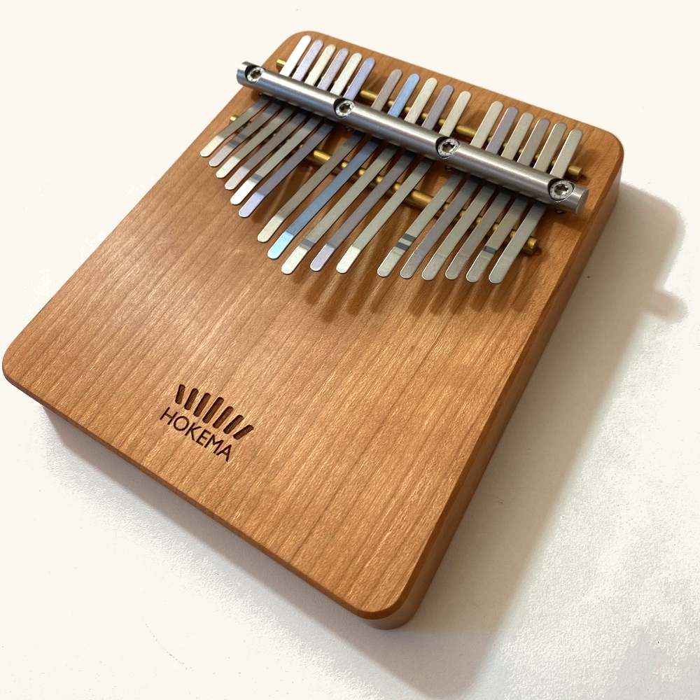 Hokema B17 Mini Kalimba - 4 Hokema Kalimbas, 5 The 17-Note